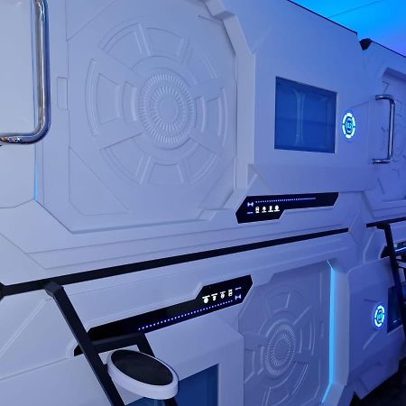 Galaxy Pods Capsule Hotel Boat Quay Singapur Exterior foto
