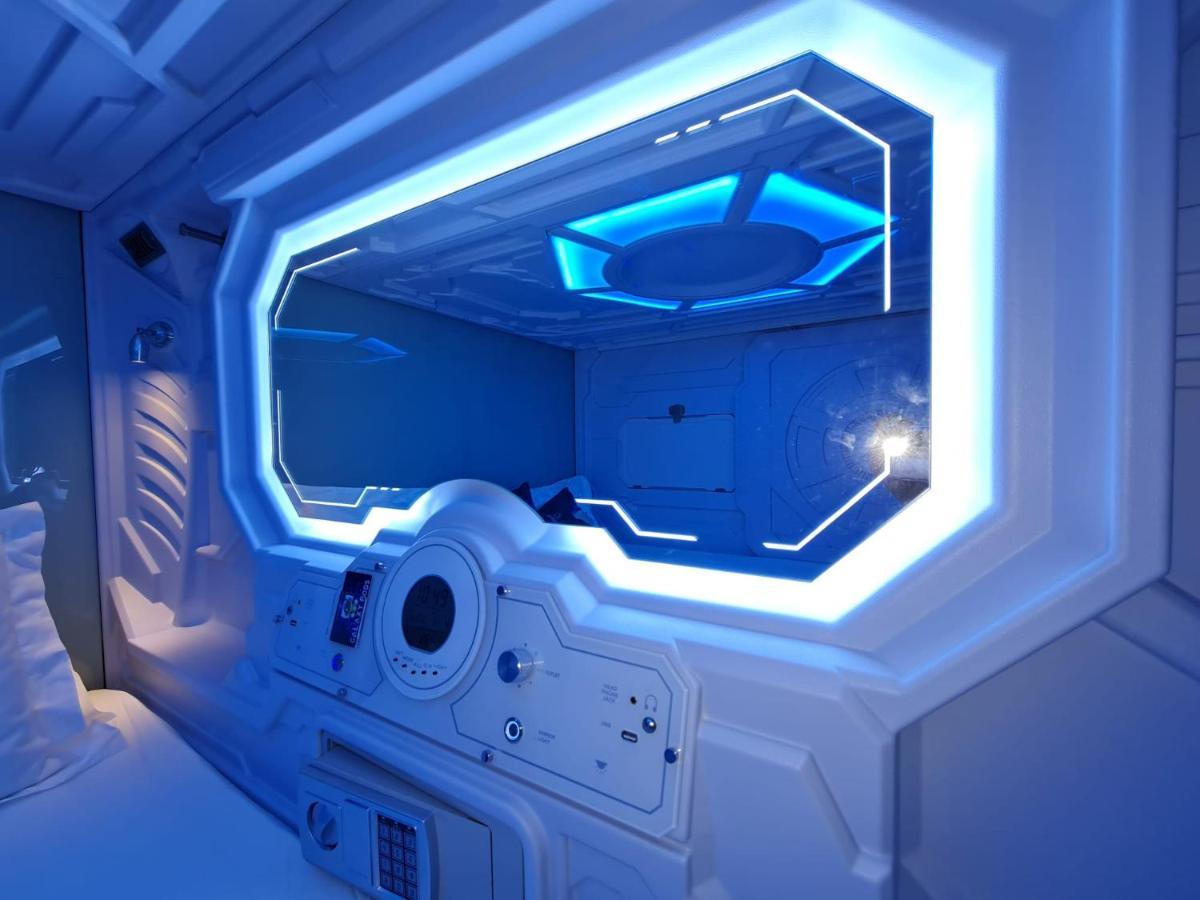 Galaxy Pods Capsule Hotel Boat Quay Singapur Exterior foto