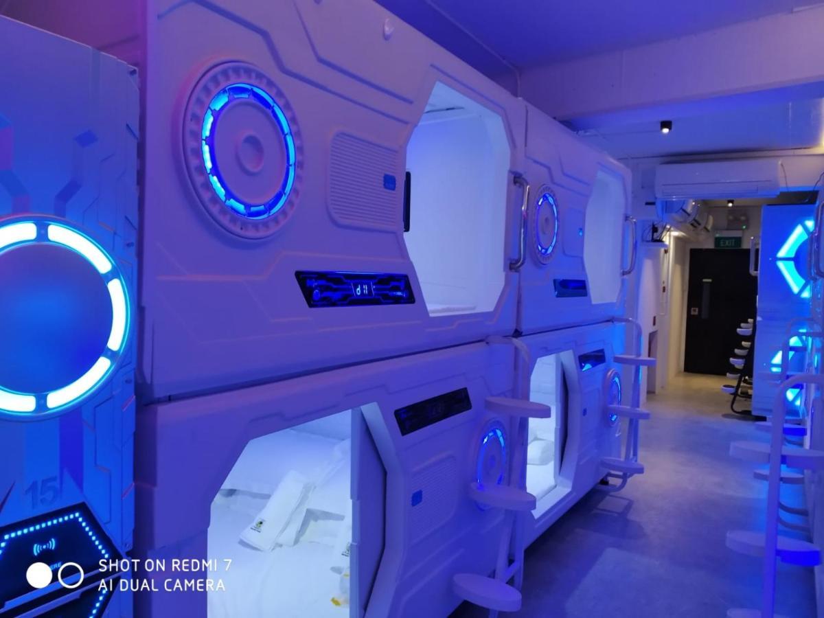 Galaxy Pods Capsule Hotel Boat Quay Singapur Exterior foto