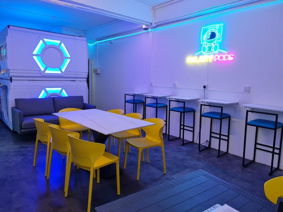 Galaxy Pods Capsule Hotel Boat Quay Singapur Exterior foto